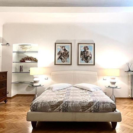 Comecasa Alfieri Elegant Apartment アスティ エクステリア 写真