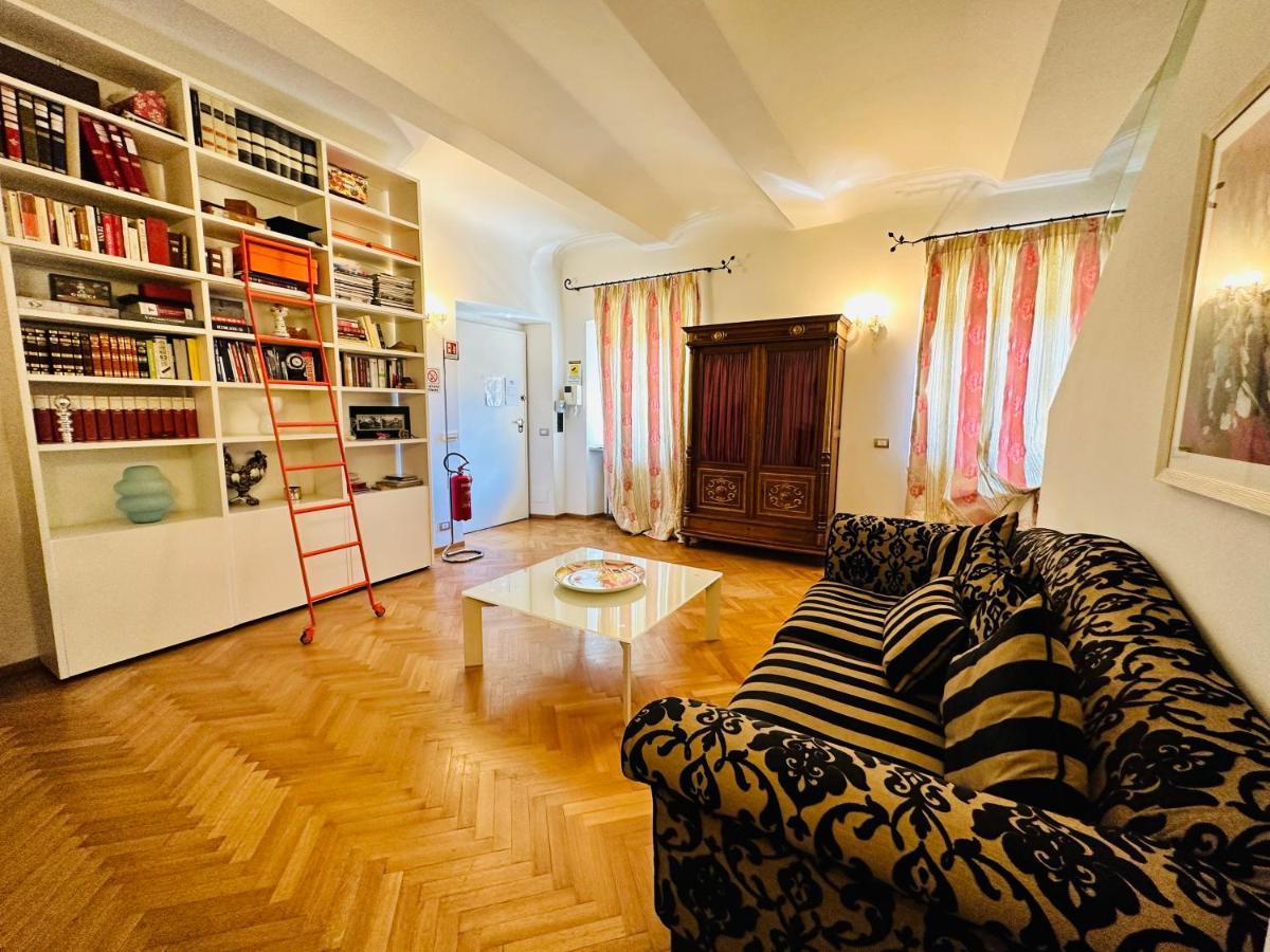 Comecasa Alfieri Elegant Apartment アスティ エクステリア 写真