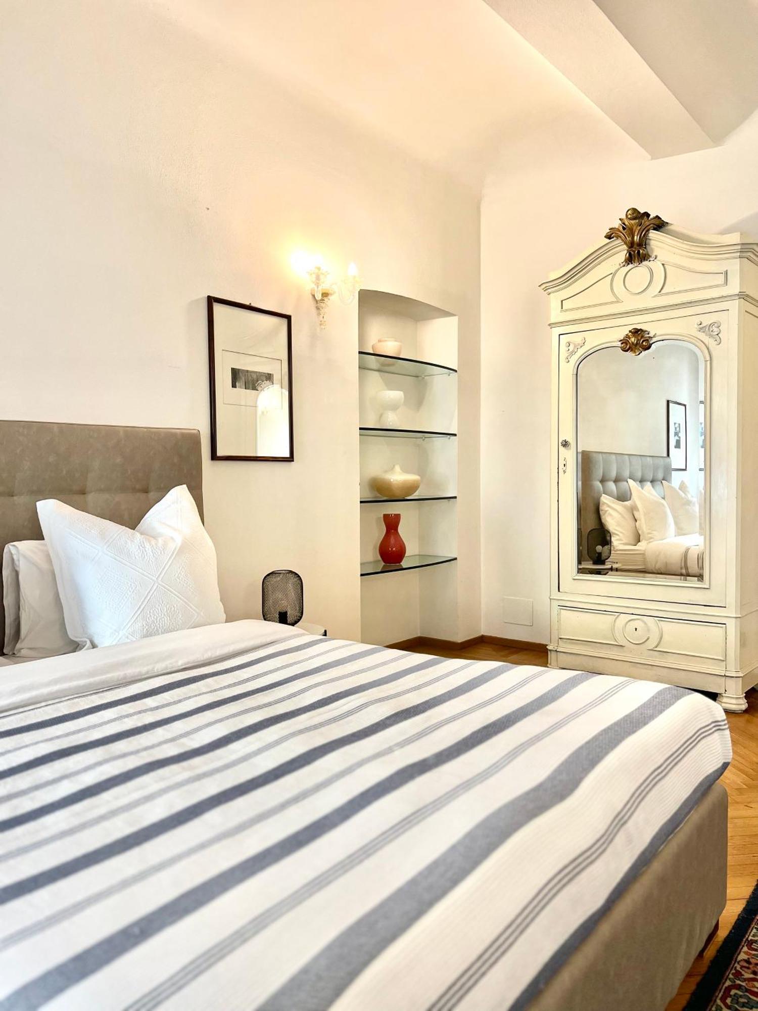 Comecasa Alfieri Elegant Apartment アスティ エクステリア 写真