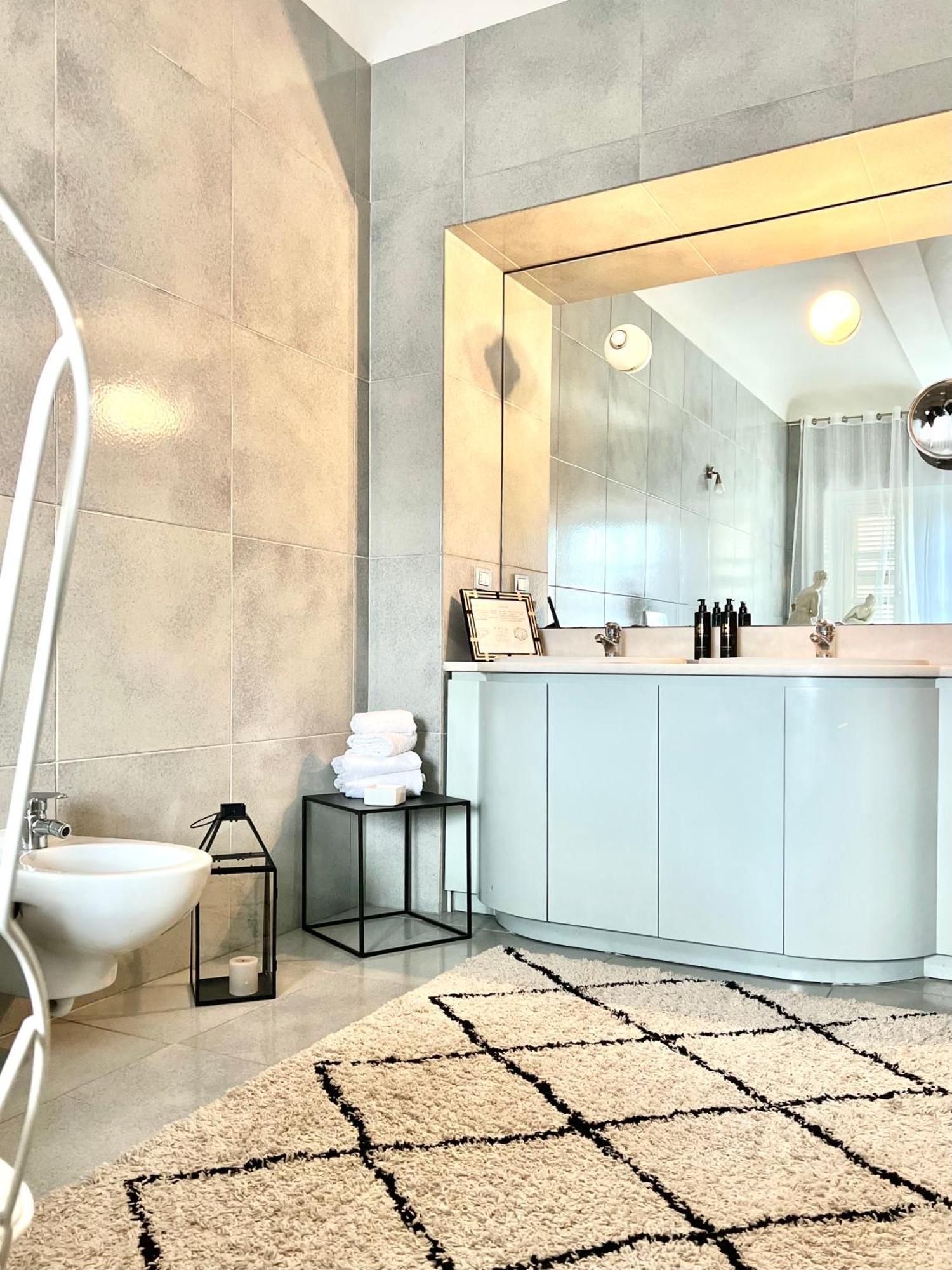 Comecasa Alfieri Elegant Apartment アスティ エクステリア 写真